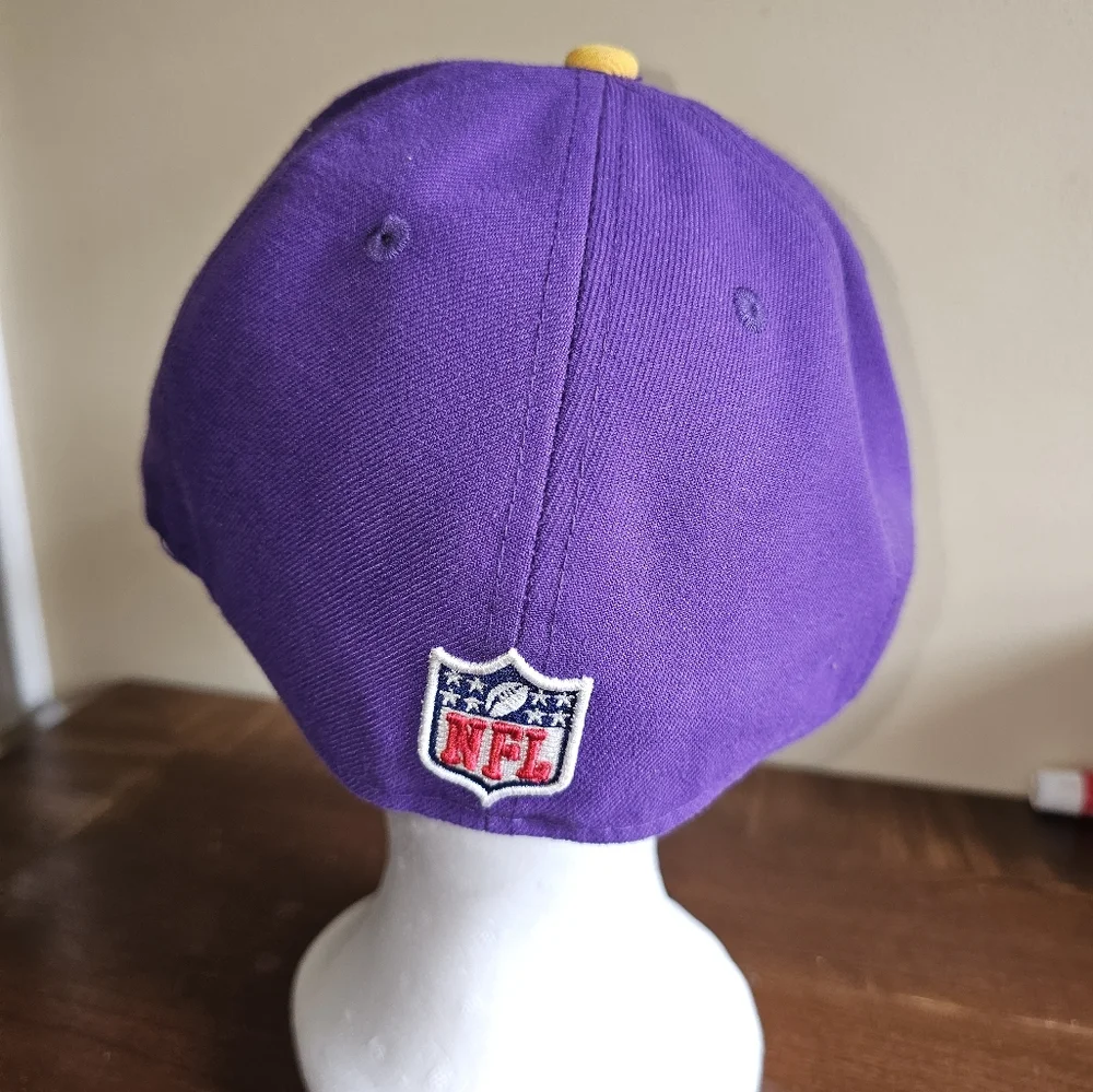 Minnesota Vikings New Era NFL On Field 59FIFTY Cap Purple Fitted Hat‎ Size 7 1/4